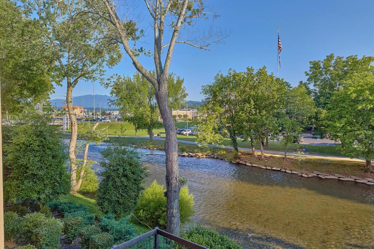 The Inn On The River พิเจนฟอร์จ ภายนอก รูปภาพ