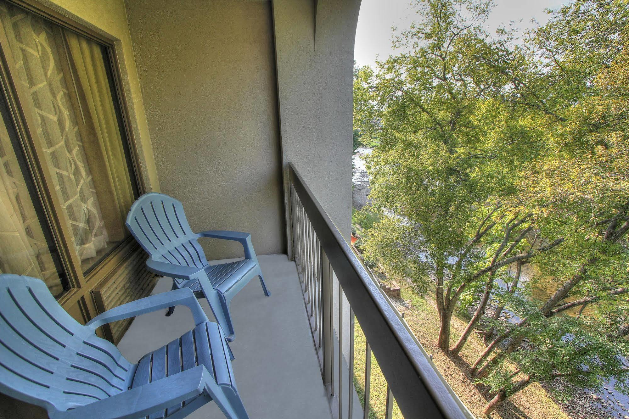 The Inn On The River พิเจนฟอร์จ ภายนอก รูปภาพ